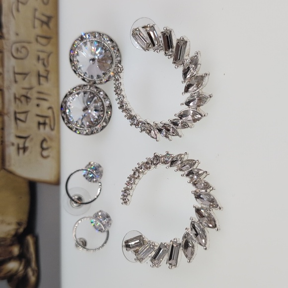 Glamorous Crystal Earring Trio - Studs & Statement Climbers Excellent Condition - Picture 3 of 9